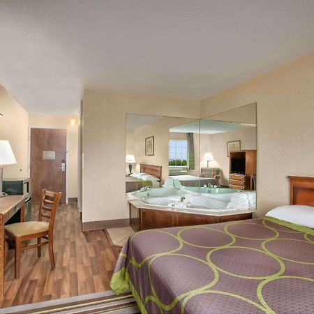 Super 8 By Wyndham Grayville Extérieur photo
