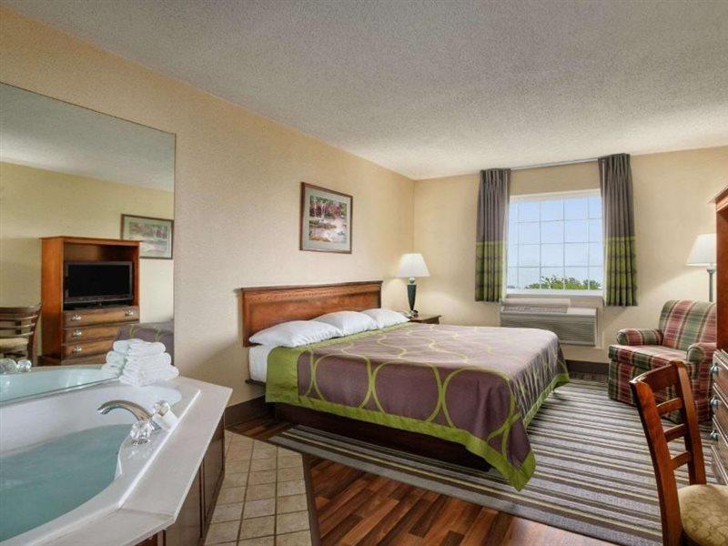 Super 8 By Wyndham Grayville Extérieur photo