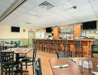 Super 8 By Wyndham Grayville Extérieur photo